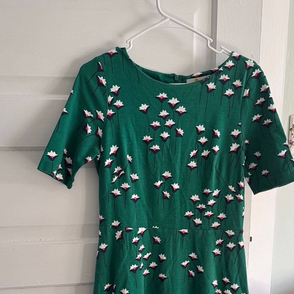 Boden Leonie Ponte floral midi dress in a "Forest Crocus Spray" pattern 8R